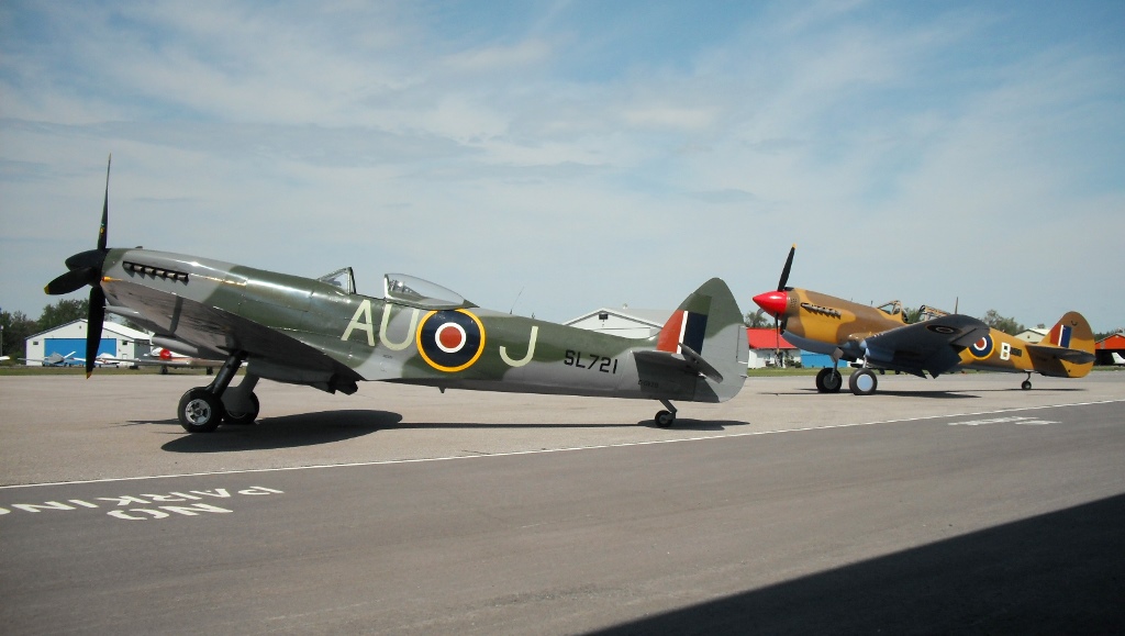 http://www.hadfield.ca/VWoC/spit and p40 parked.jpg